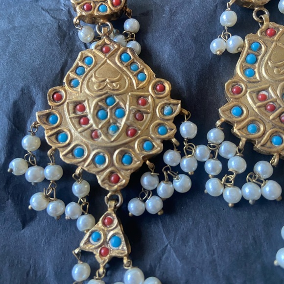 Gorgeous vintage looking exotic statement earrings - Picture 3 of 5
